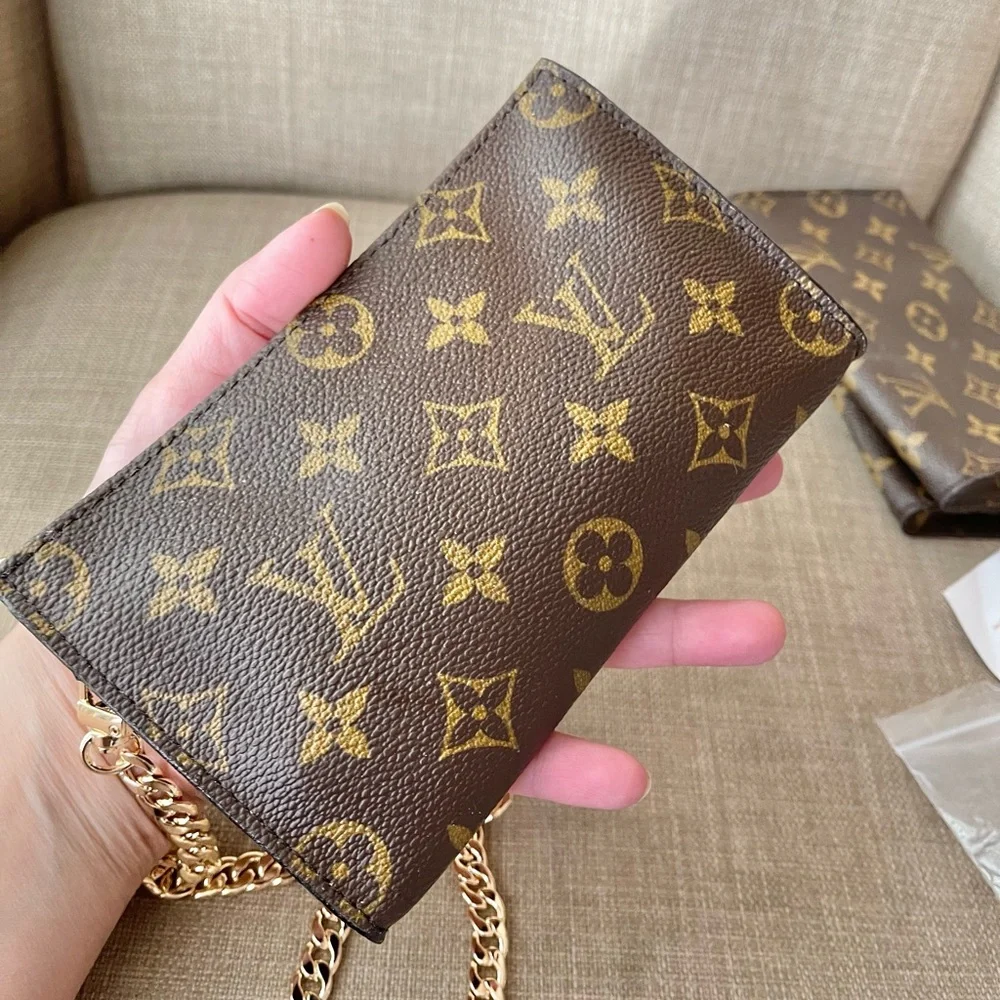 Authentic Louis Vuitton monogram vintage wristlet pouch AR0997 (Q007) - Picture 8 of 12